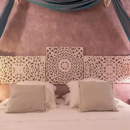 Maison Trigon بيت ضيافة Roujan